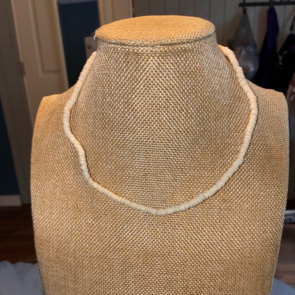 Elegant Cream Beaded Necklace